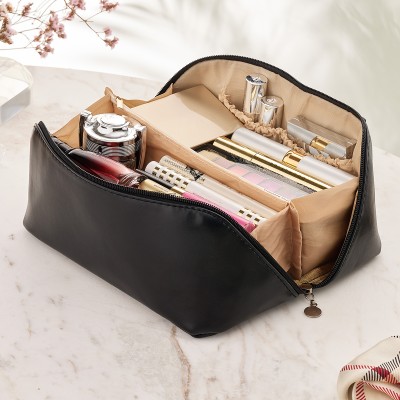 Kosmetyczka Voyage, czarny