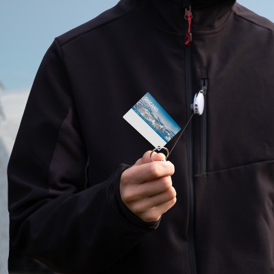 Ski-pass z karabińczykiem, czarny