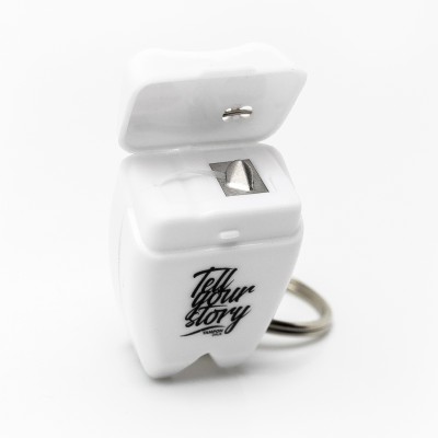 Brelok Toothy z nicią dentystyczną, biały