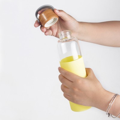 Szklana butelka Refresh 560 ml, biały